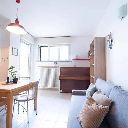 I Host - Adamello 8 Apartman Milánó