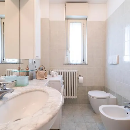 I Host - Adamello 8 Apartmán